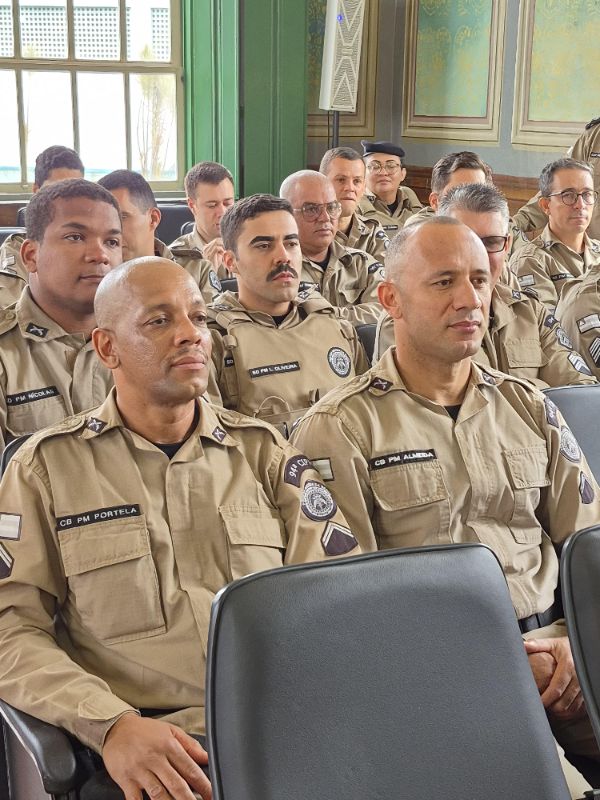CERIMÔNIA DE APOSIÇÃO DE LUVAS HOMENAGEIA OFICIAIS RECÉM-PROMOVIDOS DA 94ª CIPM — imagem 2